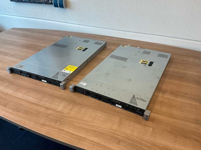 Hp proliant dl360p gen 8 server (2x) - afbeelding 1 van  9