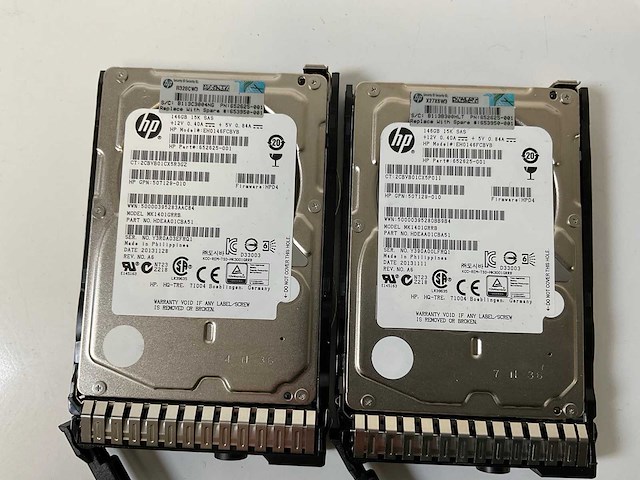 Hp proliant dl360p gen 8, xeon(r) e5-2620 0, 4x 4 gb ram, 4x 146 gb sas(eh0146fcbvb) - 2x 146 gb sas(eh0146fbqdc) rack mount chassis - afbeelding 2 van  11