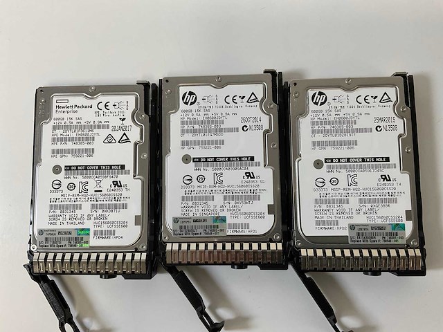 Hp proliant dl380 gen 9, 2x xeon(r) e5-2650 v3, 8x 16 gb ram, 6x 600 gb sas(eh0600jdytl) - 1x 600 gb sas(eh0600jedhe) - 1x 600 gb sas(eh000600jwcpl) rack mount chassis - afbeelding 2 van  12