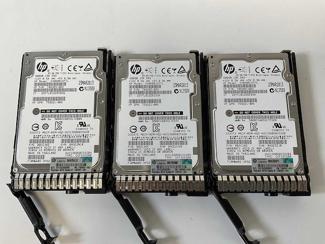 Hp proliant dl380 gen 9, 2x xeon(r) e5-2650 v3, 8x 16 gb ram, 6x 600 gb sas(eh0600jdytl) - 1x 600 gb sas(eh0600jedhe) - 1x 600 gb sas(eh000600jwcpl) rack mount chassis - afbeelding 12 van  12