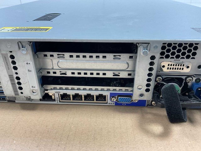 Hp proliant dl380 gen 9, 2x xeon(r) e5-2667 v3, 16x 16 gb ram, 2x 147 gb sas(eh0146fcbvb) - 8x 600 gb sas(eg000600jwjnp) rack mount chassis - afbeelding 2 van  15