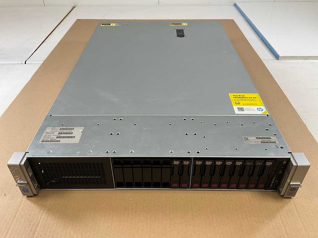 Hp proliant dl380 gen 9, 2x xeon(r) e5-2667 v3, 16x 16 gb ram, 2x 147 gb sas(eh0146fcbvb) - 8x 600 gb sas(eg000600jwjnp) rack mount chassis - afbeelding 8 van  15