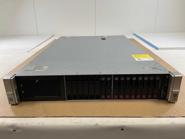 Hp proliant dl380 gen 9, 2x xeon(r) e5-2667 v3, 16x 16 gb ram, 2x 147 gb sas(eh0146fcbvb) - 8x 600 gb sas(eg000600jwjnp) rack mount chassis - afbeelding 1 van  15