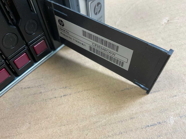 Hp proliant dl380 gen 9, 2x xeon(r) e5-2690 v3, 128 gb ram(16x 8 gb), 8x 300 gb sas(eh0300jdyth) rack mount chassis - afbeelding 3 van  11