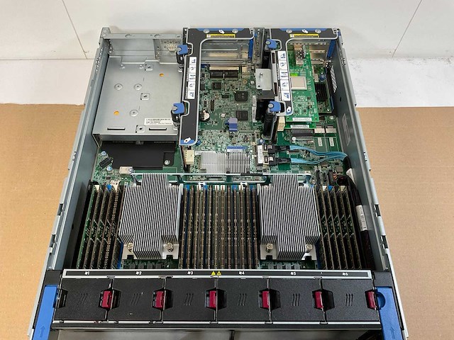 Hp proliant dl380 gen9, 2x xeon(r) e5-2650 v4, 768 gb ram(24x 32gb), 2x 480 gb ssd(vk0480gdjxv) rack mount chassis - afbeelding 4 van  7