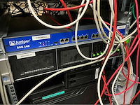 Hp proliant dl380 gen9 server - afbeelding 1 van  4