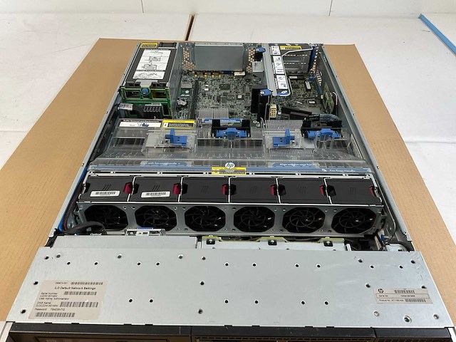 Hp proliant dl380p gen 8, 2x xeon(r) e5-2620, 16x 8 gb ram, 2x 900 gb sas(eg0900fcvbl) rack mount chassis - afbeelding 5 van  9