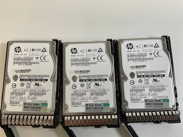 Hp proliant dl380p gen8, 2x xeon(r) e5-2670, 32 gb ram(8x 4 gb), 6x 300 gb sas(eg0300fbvfl) rack mount chassis - afbeelding 3 van  12