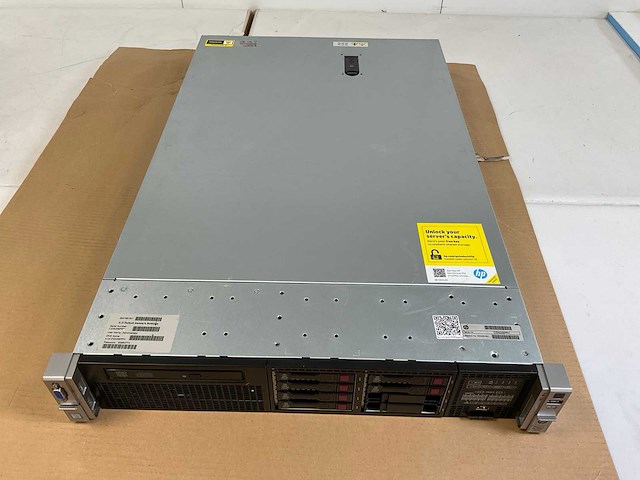 Hp proliant dl380p gen8, 2x xeon(r) e5-2670, 32 gb ram(8x 4 gb), 6x 300 gb sas(eg0300fbvfl) rack mount chassis - afbeelding 5 van  12
