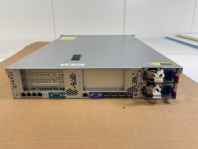 Hp proliant dl380p gen8, 2x xeon(r) e5-2670, 32 gb ram(8x 4 gb), 6x 300 gb sas(eg0300fbvfl) rack mount chassis - afbeelding 8 van  12