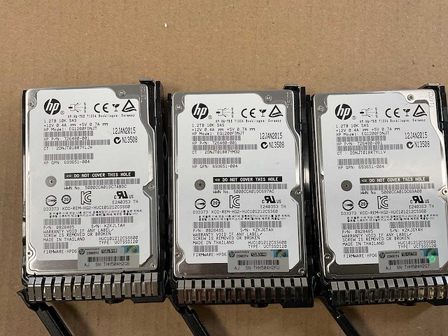 Hp proliant dl380p gen8, xeon(r) e5-2640, 4x 4 gb ram, 2x 300 gb sas(eg0300fcvbf) - 6x 1.2 tb sas(eg1200fdnjt) rack mount chassis - afbeelding 4 van  12