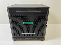 Hp proliant gen 10, amd opteron(tm) x3216, 8 gb ram, 2x 4tb hdd(wd20efrx-68euzno) micro server - afbeelding 1 van  6