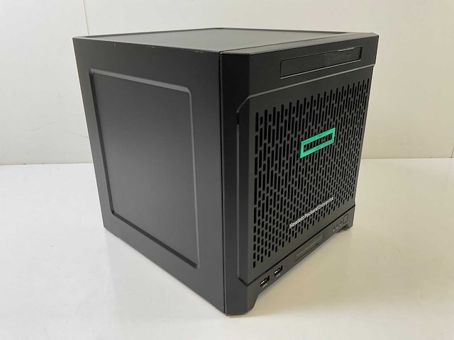 Hp proliant gen 10, amd opteron(tm) x3216, 8 gb ram, 2x 4tb hdd(wd20efrx-68euzno) micro server - afbeelding 3 van  6