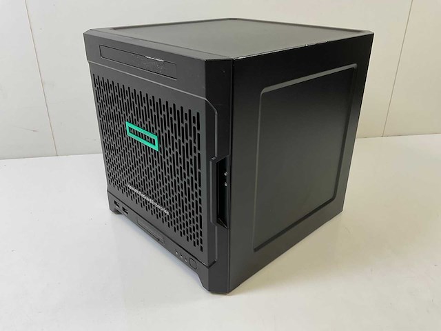 Hp proliant gen 10, amd opteron(tm) x3216, 8 gb ram, 2x 4tb hdd(wd20efrx-68euzno) micro server - afbeelding 4 van  6