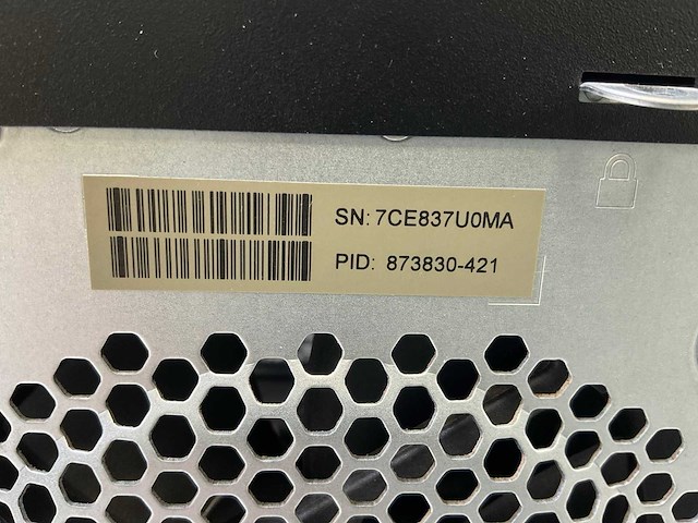 Hp proliant gen 10, amd opteron(tm) x3216, 8 gb ram, 2x 4tb hdd(wd20efrx-68euzno) micro server - afbeelding 6 van  6