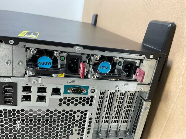 Hp proliant ml350p gen8, xeon(r) e5-2620, 8x 4 gb ram, 4x 450 gb sas(eg0450fbvfm) tower server - afbeelding 2 van  12