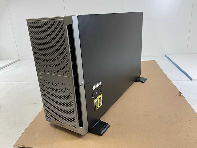 Hp proliant ml350p gen8, xeon(r) e5-2620, 8x 4 gb ram, 4x 450 gb sas(eg0450fbvfm) tower server - afbeelding 7 van  12