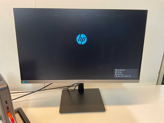 Hp quad core t620 workstation met monitor - afbeelding 7 van  10