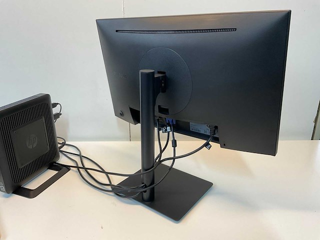 Hp quad core t620 workstation met monitor - afbeelding 9 van  10