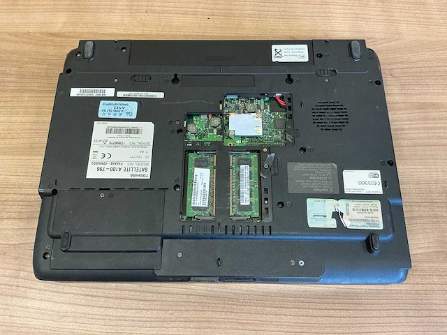 Hp, toshiba & dell | laptops - afbeelding 6 van  18