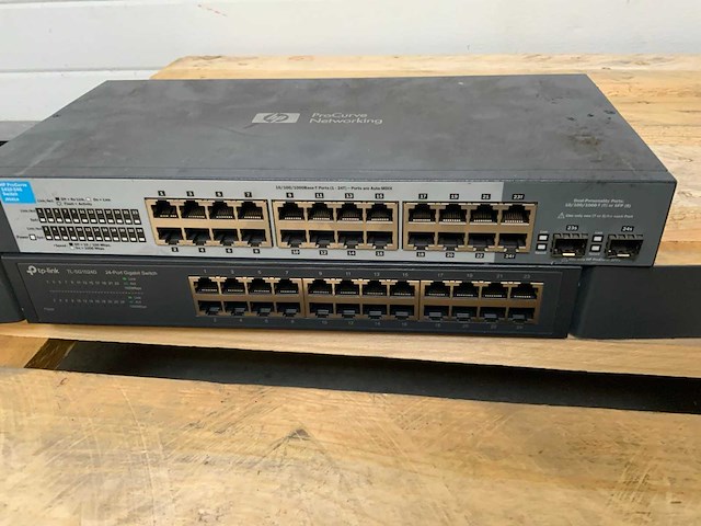 Hp & tp-link switch (2x) - afbeelding 2 van  3