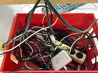 Hp werkplaatsmeubel met computers - afbeelding 5 van  13