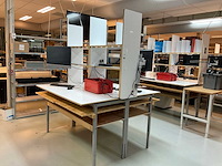 Hp werkplaatsmeubel met computers - afbeelding 1 van  13