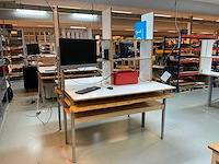 Hp werkplaatsmeubel met computers - afbeelding 6 van  13