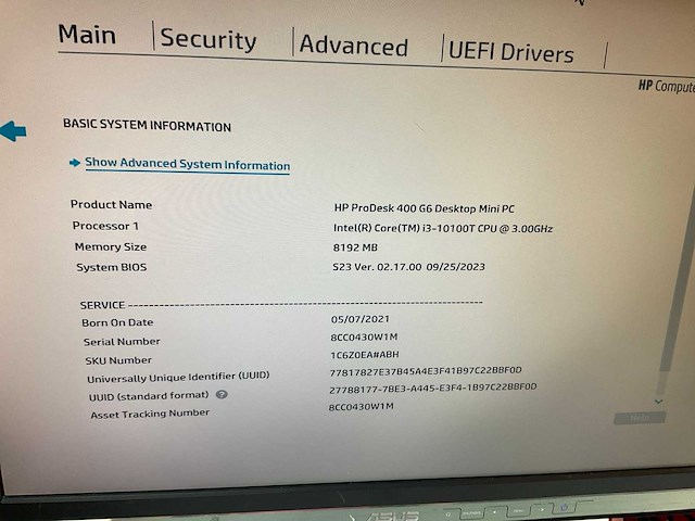 Hp werkplaatsmeubel met computers - afbeelding 11 van  13