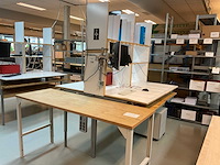 Hp werkplaatsmeubel met computers - afbeelding 1 van  10