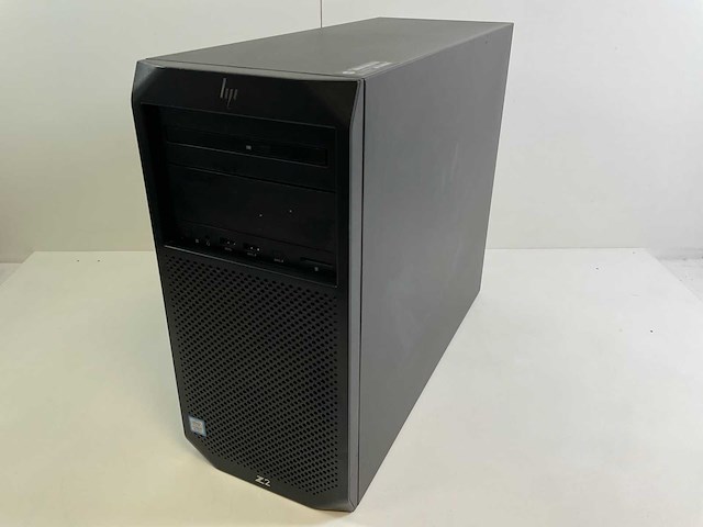 Hp z2 g4, core(tm) i7 8th gen, 16 gb ram (2x8gb), 512 gb nvme, nvidia quadro p2200 5 gb workstation - afbeelding 1 van  4