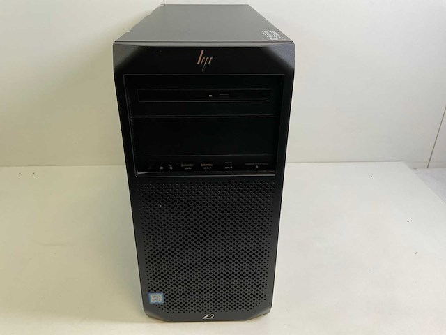 Hp z2 g4, core(tm) i7 8th gen, 16 gb ram (2x8gb), 512 gb nvme, nvidia quadro p2200 5 gb workstation - afbeelding 1 van  3