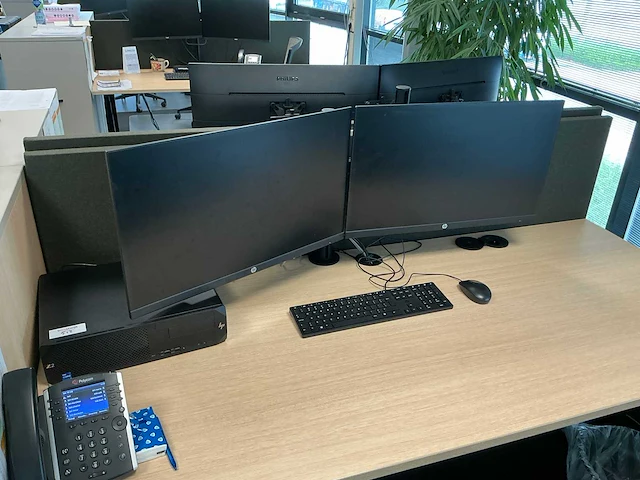 Hp z2 sff g9 workstation desktop pc - afbeelding 1 van  5