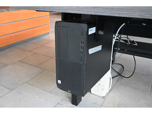 Hp z2 tower g5 twr-i7-10700k workstation intel core i7 windows 11 desktop - afbeelding 1 van  3