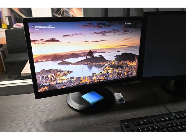 Hp z220 workstation intel xeon inside windows pro 7 oa desktop met 2 iiyama monitoren - afbeelding 3 van  5