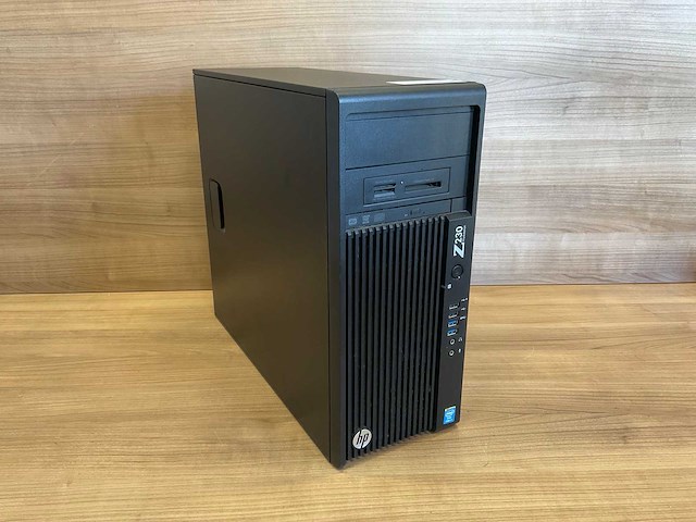 Hp z230 computer - afbeelding 1 van  2