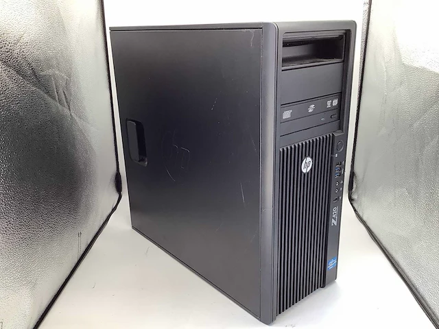 Hp z240 intel xeon workstation desktop - afbeelding 1 van  5