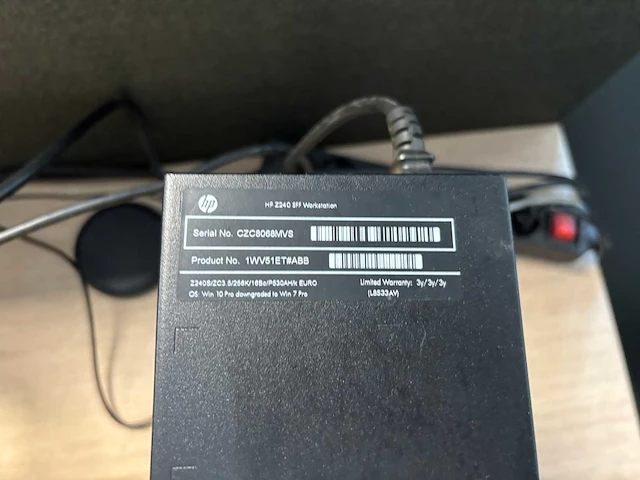 Hp z240 sff workstation desktop - afbeelding 2 van  5