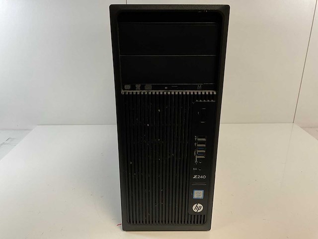 Hp z240, xeon(r) e3-1245 v5, 16 gb ram, 1 tb sata, 256 gb ssd, nvidia quadro k620 2 gb workstation - afbeelding 1 van  5