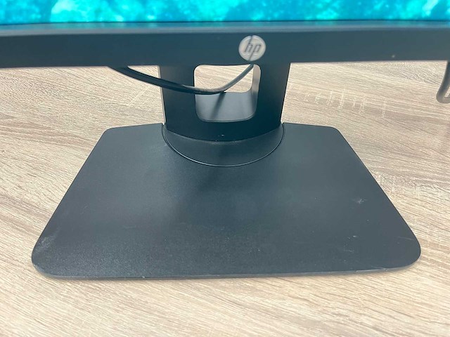 Hp z27i - 2x 27" monitor op voet - dp, hdmi, dvi, vga - afbeelding 15 van  15