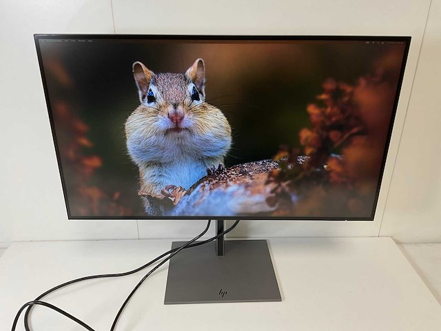 Hp (z27u g3) 27”, 2560x1440 (qhd) ips monitor - afbeelding 1 van  6
