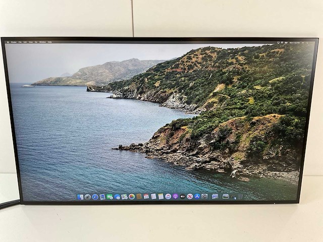 Hp (z27u g3) 27”, 2560x1440 (qhd) ips monitor - afbeelding 1 van  7