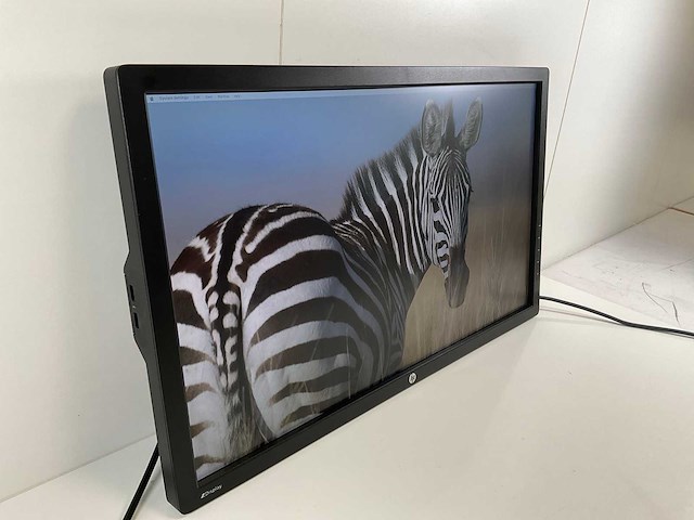 Hp (z27x) 27”, 2560x1440 (qhd) ips monitor - afbeelding 2 van  6