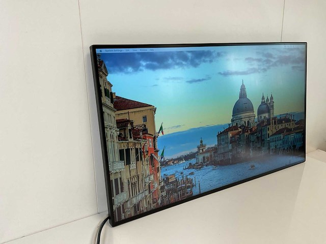 Hp (z32) 32”, 3840x2160 (uhd) ips monitor - afbeelding 3 van  6