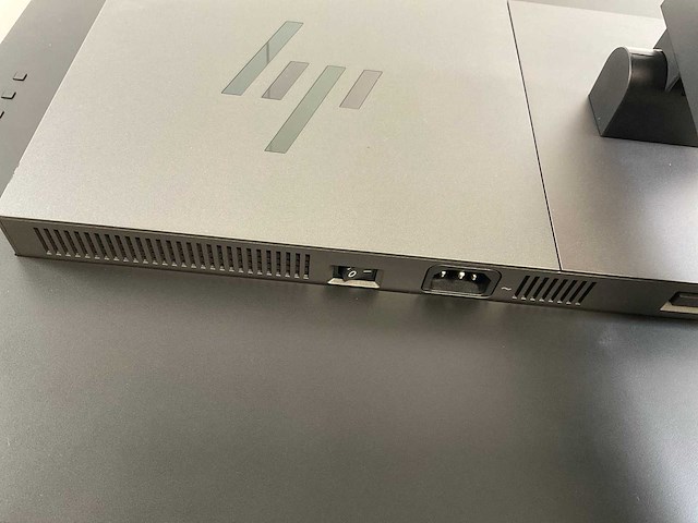 Hp (z32) 32”, 3840x2160 (uhd) ips monitor - afbeelding 6 van  7