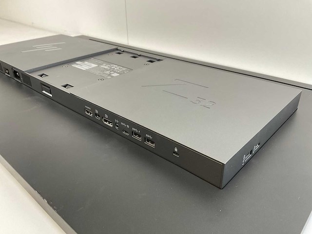 Hp (z32) 32”, 3840x2160 (uhd) ips monitor - afbeelding 5 van  6