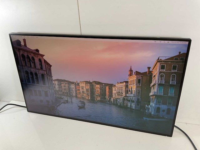 Hp (z32) 32”, 3840x2160 (uhd) ips monitor - afbeelding 3 van  6