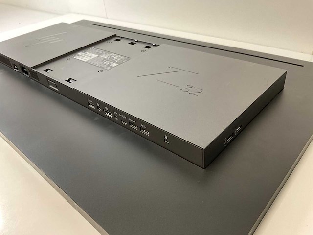 Hp (z32 4k) 32”, 3840x2160 (uhd) ips monitor - afbeelding 6 van  6