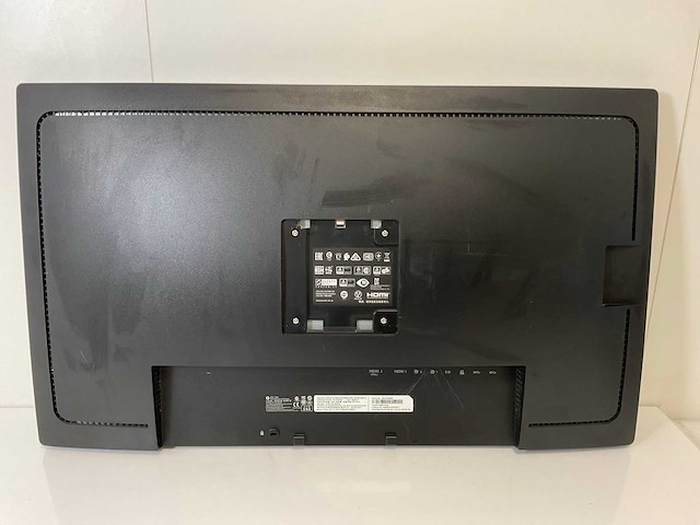 Hp (z32x) 32”, 3840x2160 (uhd) ips monitor - afbeelding 4 van  6