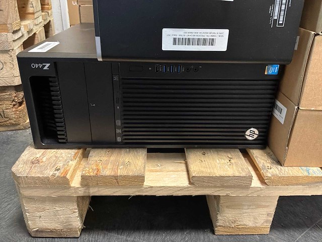 Hp z440 e5-1630 v3 desktop - afbeelding 1 van  2